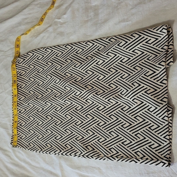 Zara Trafaluc Women's Aztec Print Pencil Skirt Size Medium - Picture 8 of 9